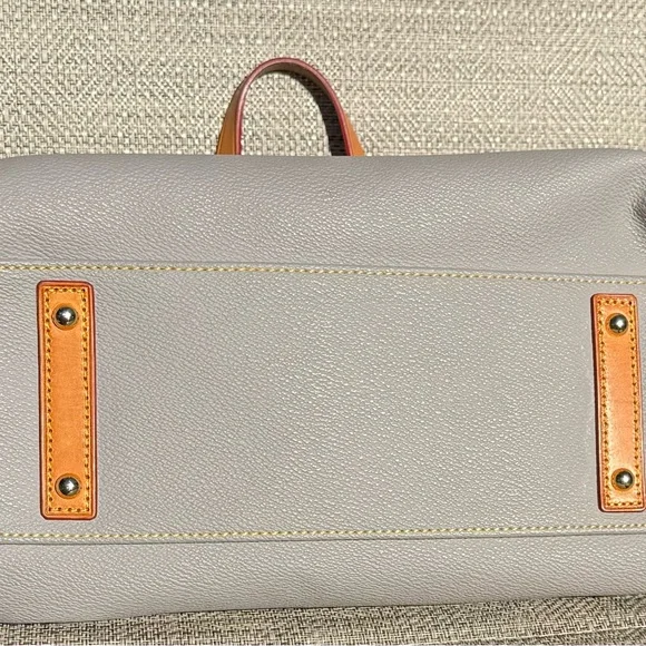 Dooney and Bourke, leather satchel Crossbody with matching wallet - Picture 5 of 9